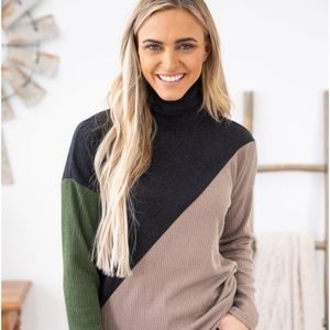 Ribbed knit lightweight turtle neck